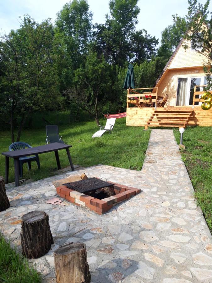 Cabana din livada Pucioasa Exterior foto
